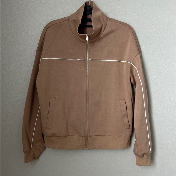 Women's Two Piece Set - Picture 9 of 16